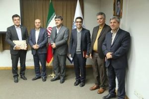  تقدیر از پژوهشگر برتر بانک سپه در مراسم هفته پژوهش نظام بانکی کشور