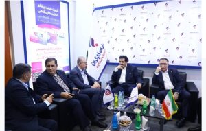 آمادگی بانک رفاه کارگران به منظور حمایت از تولید دانش‌بنیان در صنعت پتروشیمی