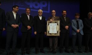 فولاد مبارکه تنها فولادساز در جمع ۱۰ شرکت برتر کشور؛ درخشش با کسب رتبه‌های اول فروش و بازده فروش در گروه فلزات آهنی و رتبه‌های سوم ارزش‌افزوده، سودآوری، اشتغال‌زایی و ارزش بازار برتر