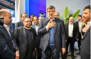 بازدید استاندار یزد از غرفه ارفع در دهمین نمایشگاه معدن و فولاد یزد