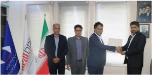 نخستین پروانه ۵ ساله مرکز کارآموزی جوارکارگاهی مرکز تحقیقات یزد صادر شد