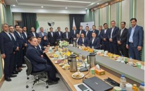 مدیرعامل پست‌بانک ایران در شورای اداری مدیریت شعب استان اردبیل تأکید کرد؛ توسعه بانکداری دیجیتال در دهه چهارم فعالیت بانک
